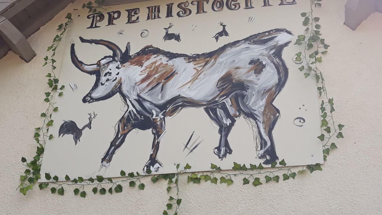 Prehistogite Saint-Genies Екстериор снимка
